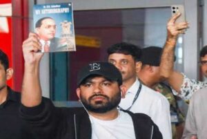 विद्यार्थ्यांच्या लढ्याचा आक्रमक चेहरा : अभिजित दीपके यांचा संघर्षमय प्रवास